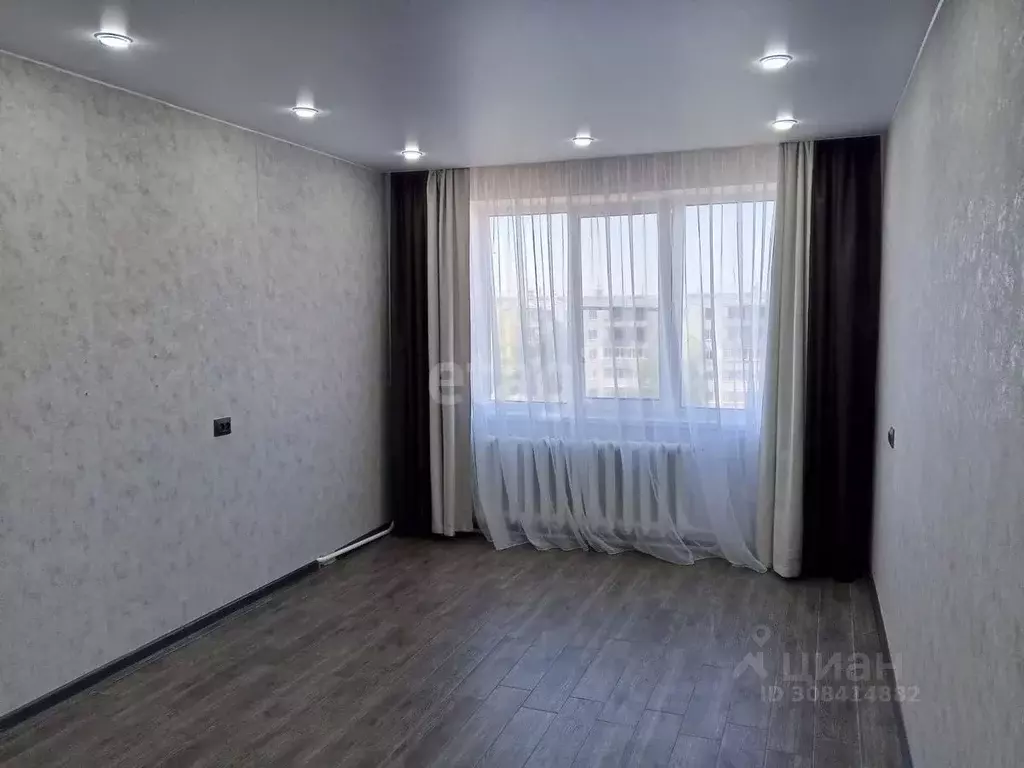 3-к кв. Псковская область, Остров ул. Меркурьева, 12 (66.0 м) - Фото 1