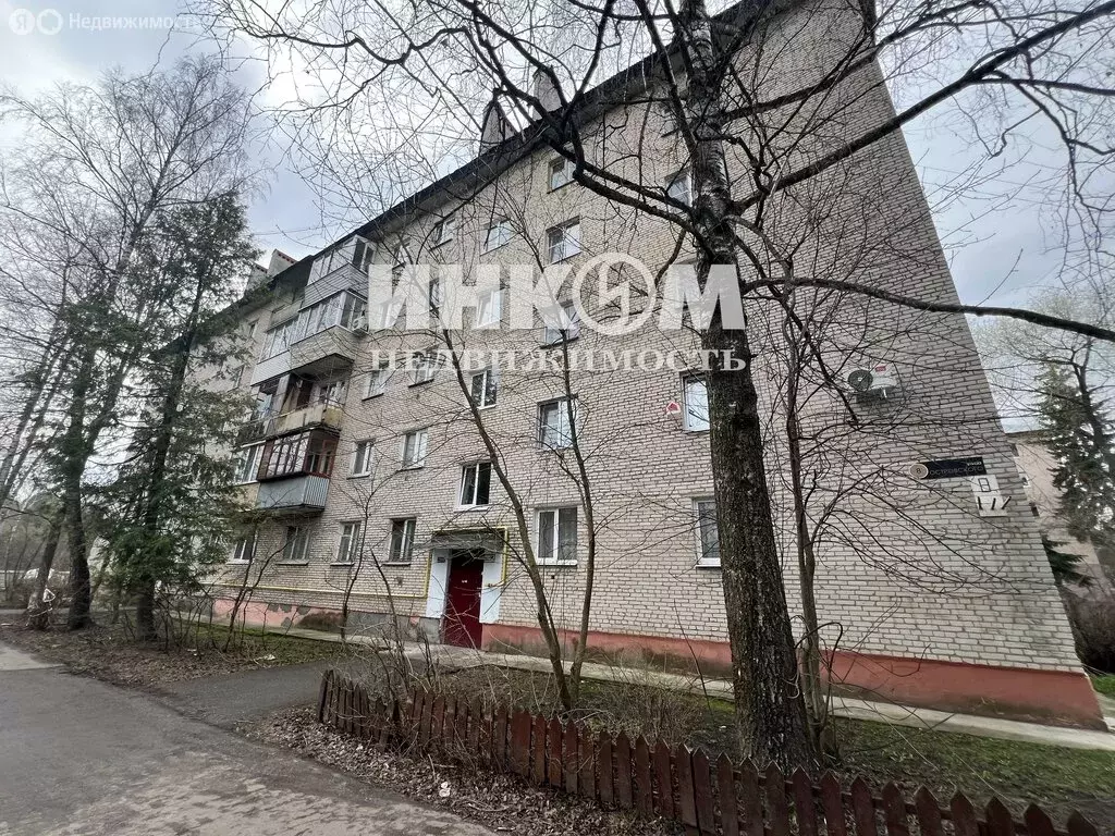 3-комнатная квартира: посёлок городского типа Ильинский, улица ... - Фото 2