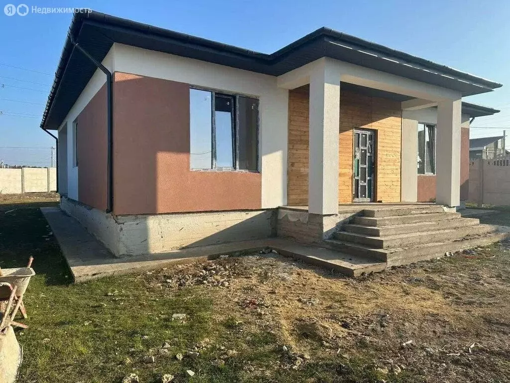 Дом в Симферополь, улица Яшлар (145 м) - Фото 1