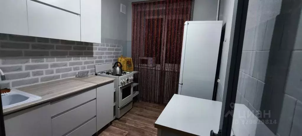 3-к кв. Орловская область, Орел Комсомольская ул., 260 (59.8 м) - Фото 1