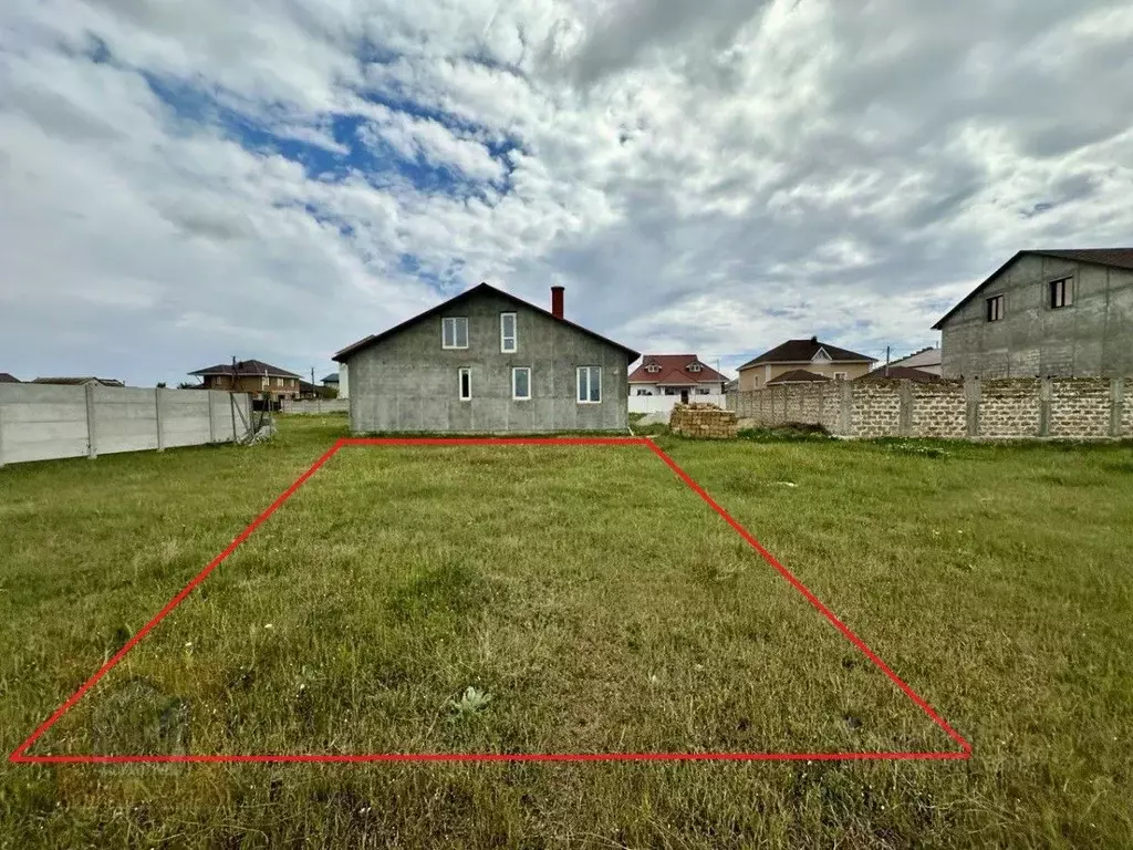 Участок в Крым, Евпатория Спутник-1 мкр, ул. Зулейхи Бекировой, 2/51 ... - Фото 0