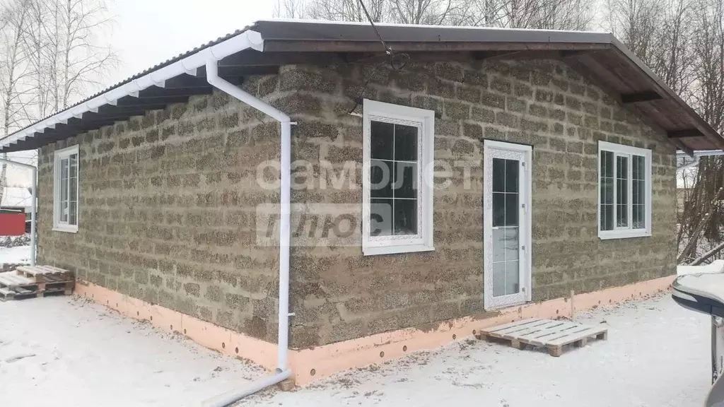 Дом в Коми, Сыктывкар городской округ, Верхняя Максаковка пгт ул. ... - Фото 1