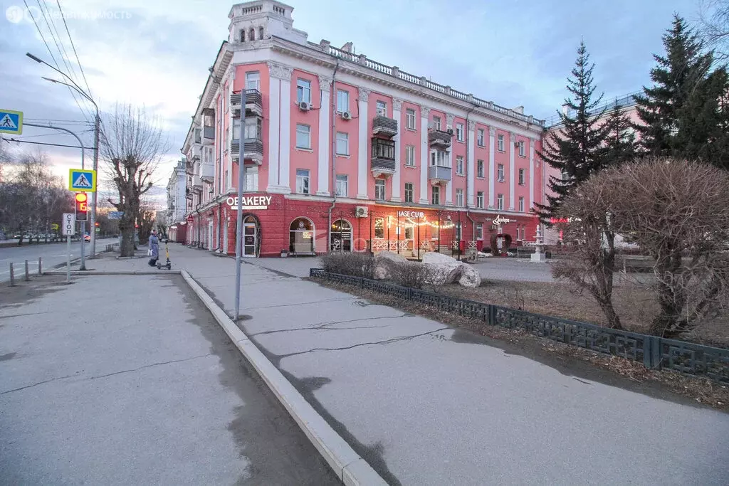 2-комнатная квартира: Барнаул, проспект Ленина, 58 (53.9 м) - Фото 1