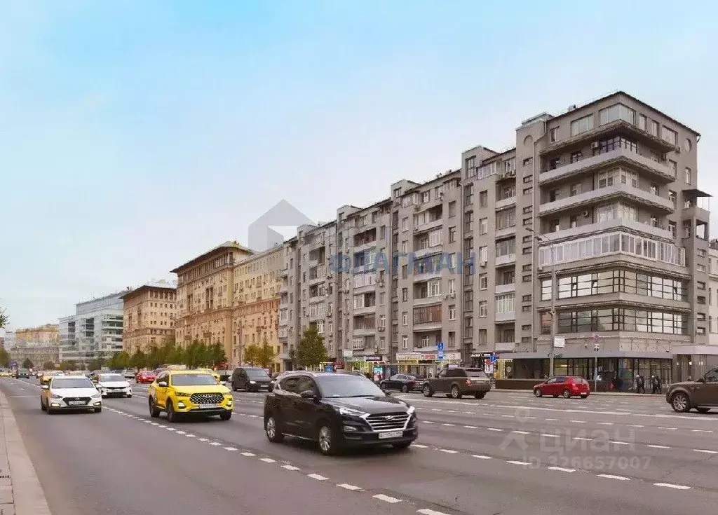 Офис в Москва ул. Земляной Вал, 25 (19 м) - Фото 1