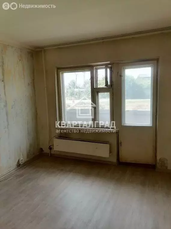1-комнатная квартира: Саяногорск, микрорайон Южный, 4 (30 м) - Фото 0