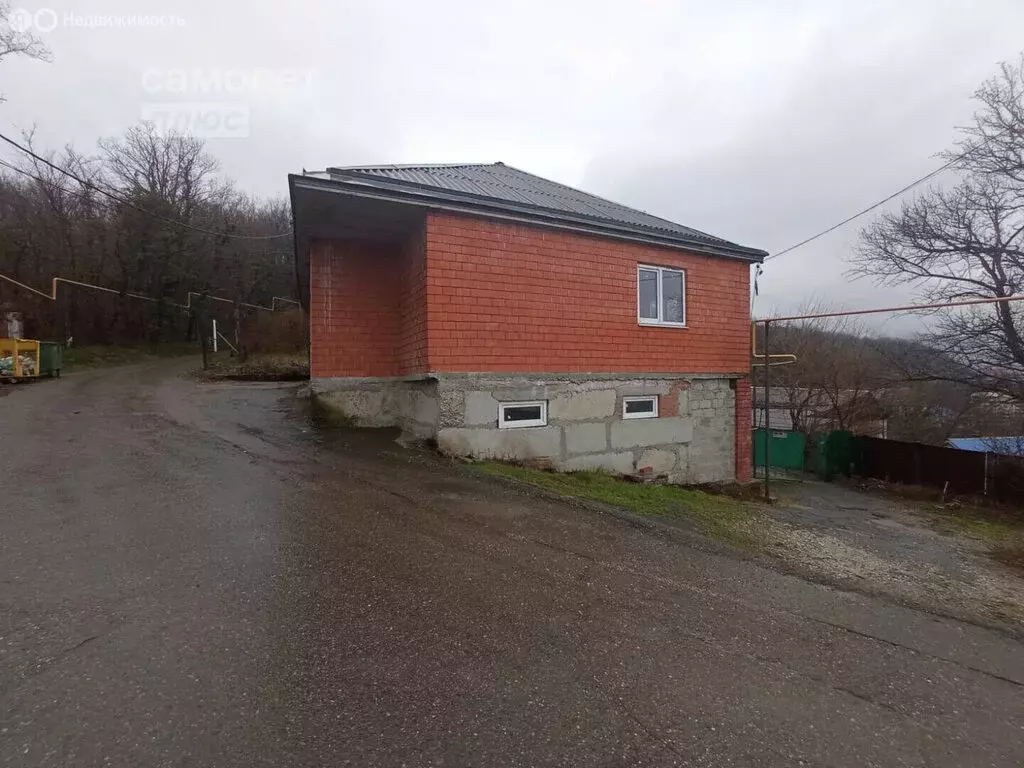 Дом в Краснодарский край, Туапсе (600 м) - Фото 0