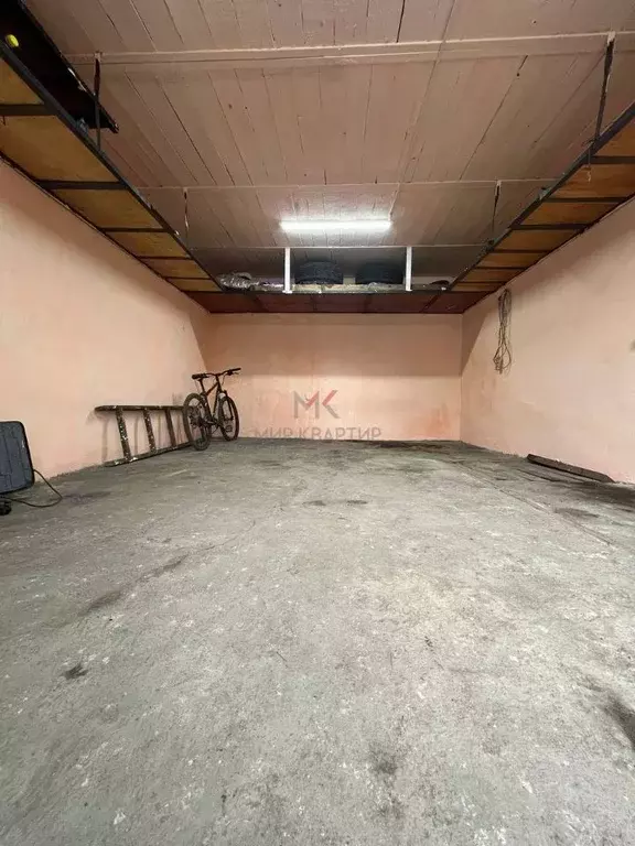 Гараж в Тыва, Кызыл ул. Калинина, 1 (22 м) - Фото 0