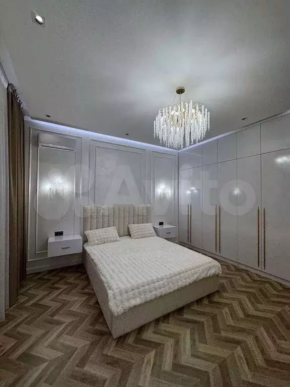 2-к. квартира, 70 м, 8/10 эт. - Фото 0