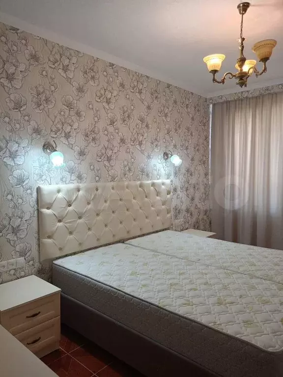 2-к. квартира, 70 м, 5/5 эт. - Фото 0