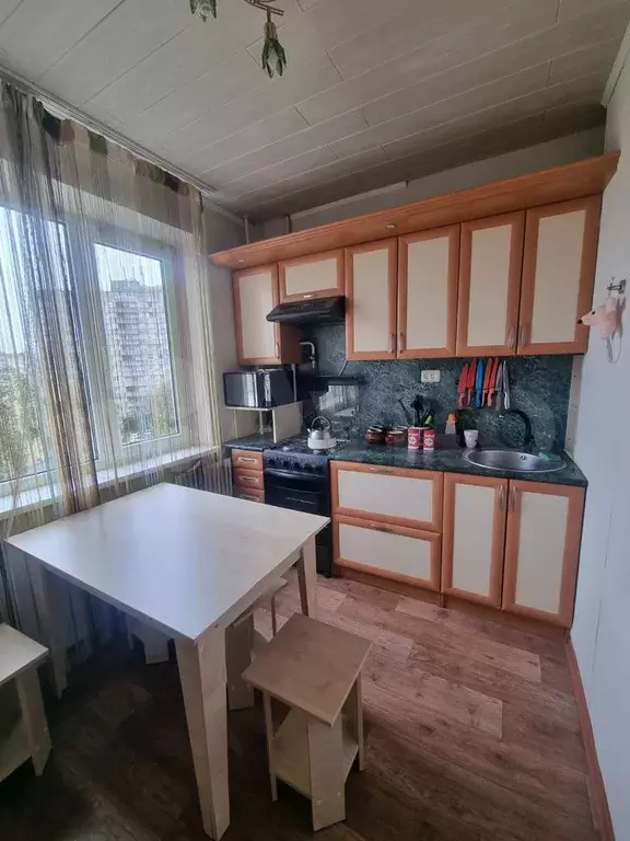 1-к. квартира, 42 м, 6/9 эт. - Фото 0