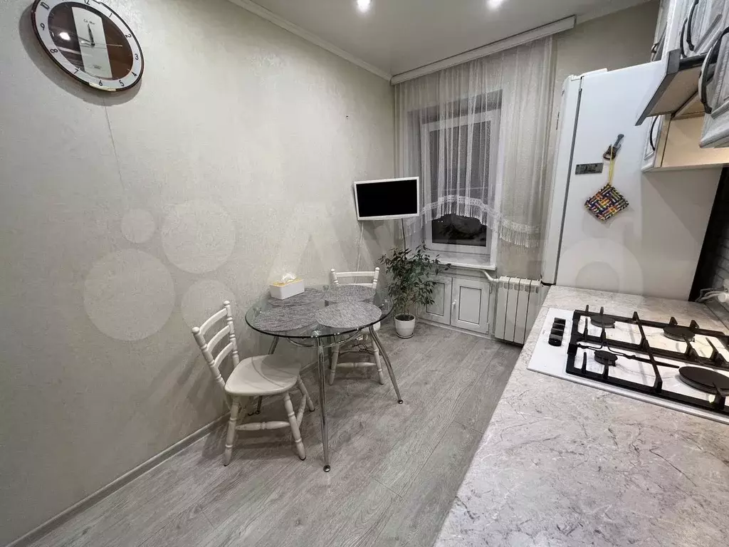 3-к. квартира, 60 м, 5/5 эт. - Фото 1