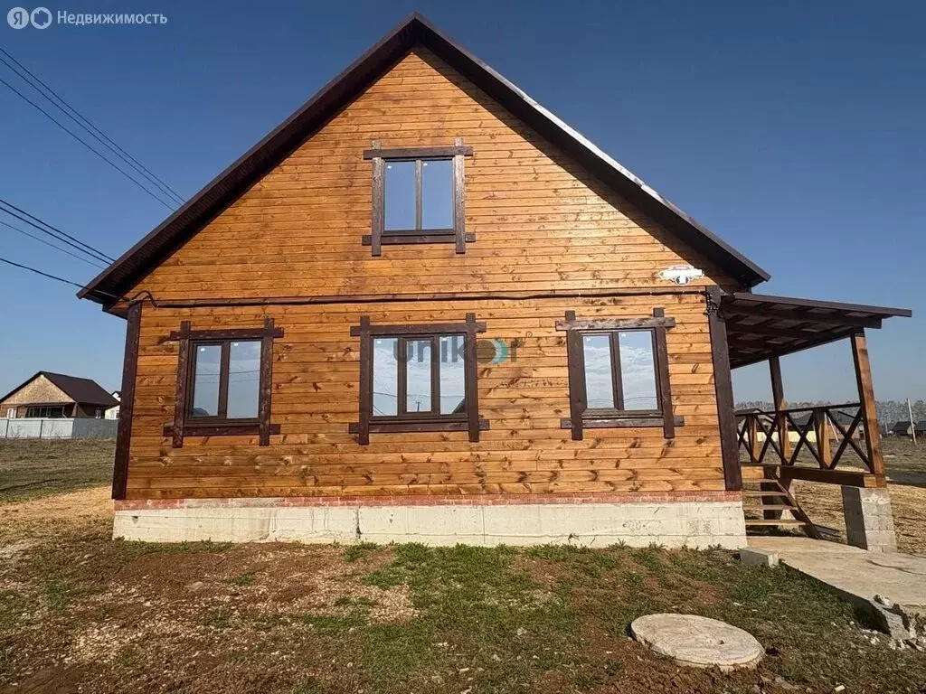 Дом в село Иглино, улица Антонова (130 м) - Фото 1