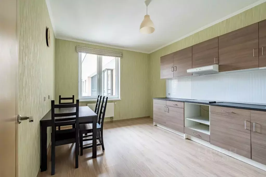 3-к кв. Санкт-Петербург ул. Катерников, 5к2 (84.9 м) - Фото 0