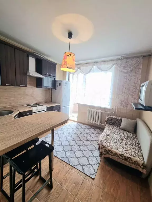 1-к. квартира, 47 м, 8/10 эт. - Фото 0