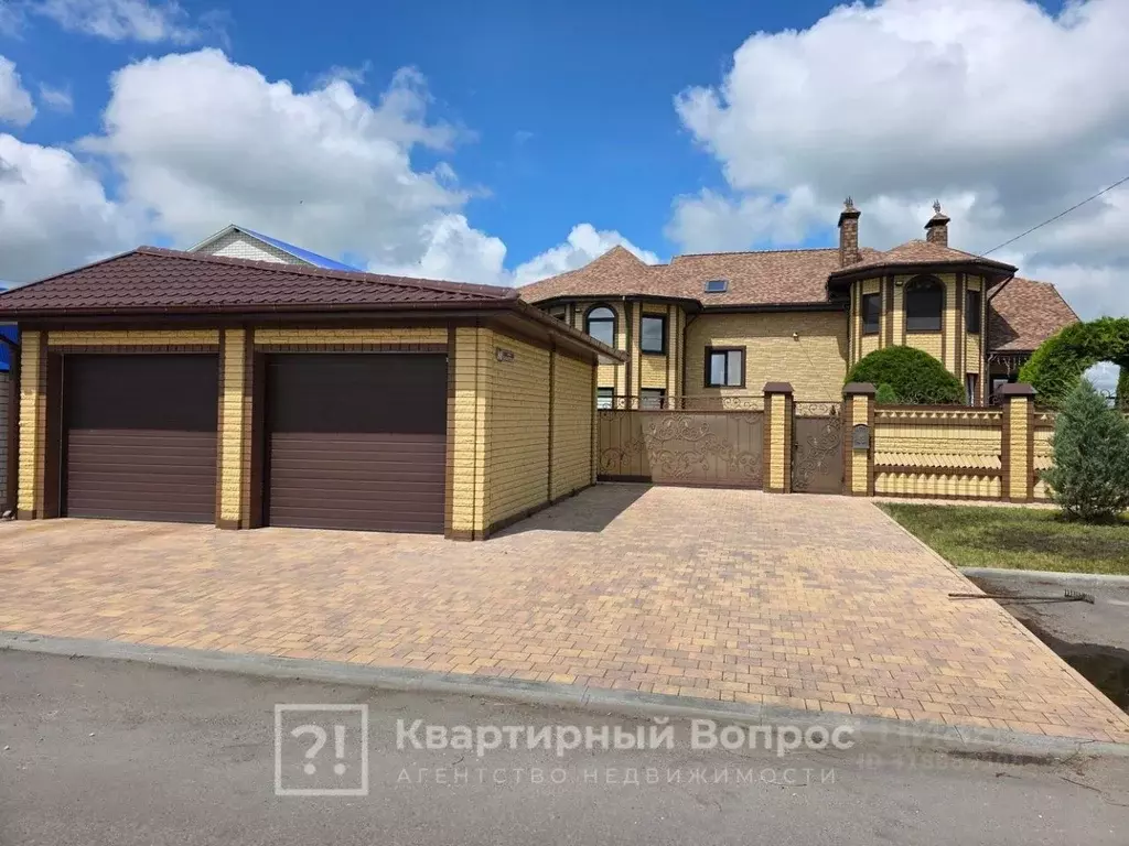 Дом в Липецкая область, с. Доброе пер. Свободы (300 м) - Фото 1