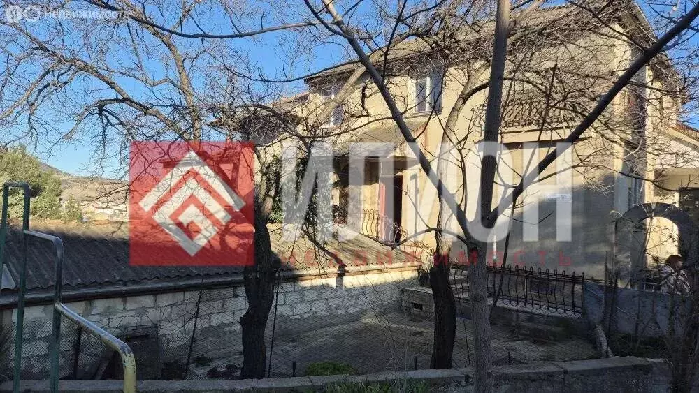 3-комнатная квартира: Судак, улица Гагарина, 50/1 (79.7 м) - Фото 1