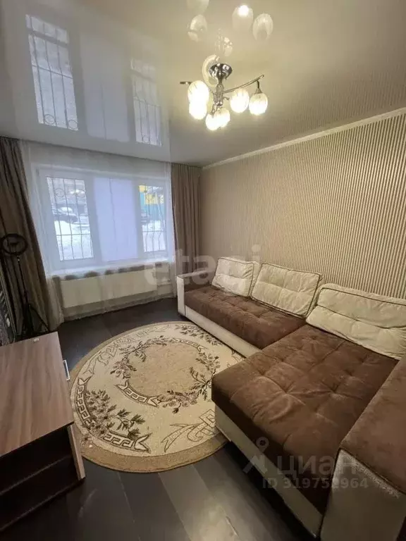 2-к кв. Кемеровская область, Кемерово Октябрьский просп., 40 (45.0 м) - Фото 0