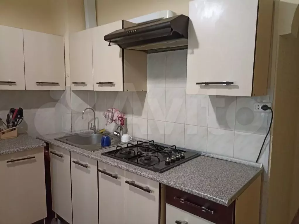 1-к. квартира, 32 м, 1/2 эт. - Фото 0