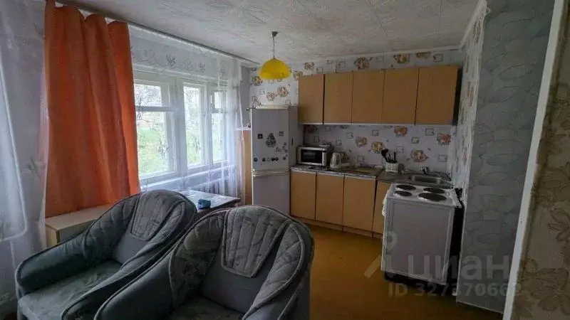 Комната Иркутская область, Усть-Илимск Молодежная ул., 18 (36.0 м) - Фото 1