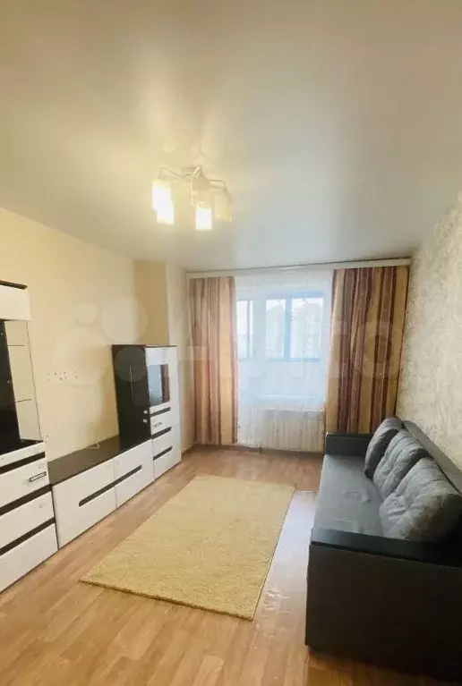 1-к. квартира, 40 м, 4/10 эт. - Фото 0