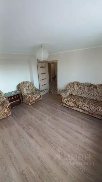 3-к кв. Красноярский край, Красноярск Караульная ул., 40 (70.0 м) - Фото 1