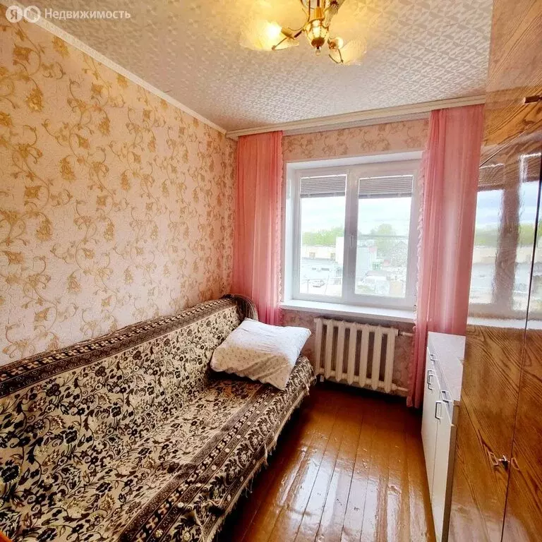 3-комнатная квартира: посёлок городского типа Грицовский, Первомайская ... - Фото 0