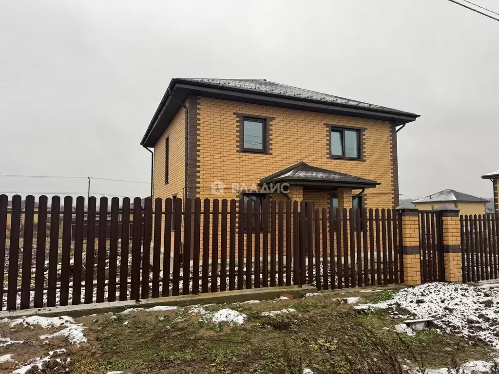 Дом в Калужская область, Боровский муниципальный округ, д. Вашутино ... - Фото 1