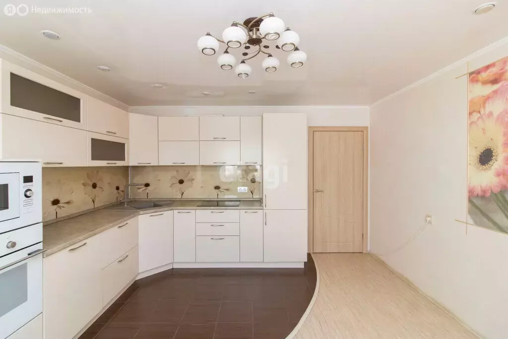 3-комнатная квартира: Боровский, улица Мира, 28 (68.4 м) - Фото 2