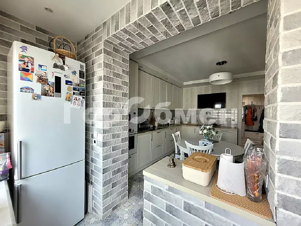 Продается 3-комнатная квартира - Фото 2