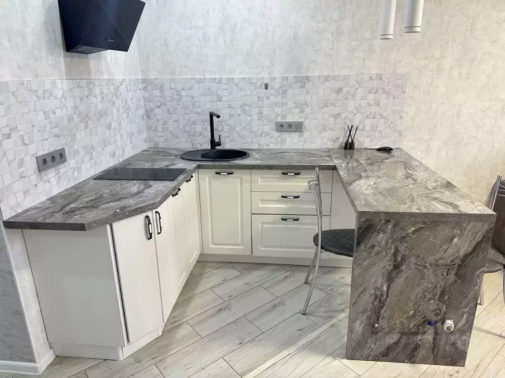 Студия Саратовская область, Энгельс ул. Пушкина, 87 (28.0 м) - Фото 2