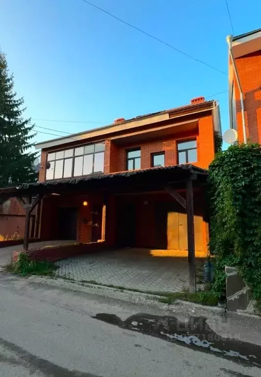 Таунхаус в Татарстан, Казань Сборная ул., 10 (237 м) - Фото 1