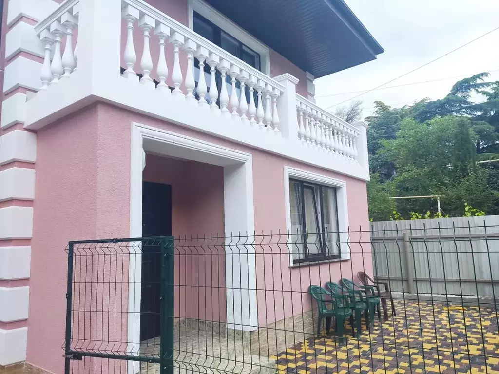 Дом в Крым, Алушта муниципальный округ, Партенит пгт  (50 м) - Фото 0