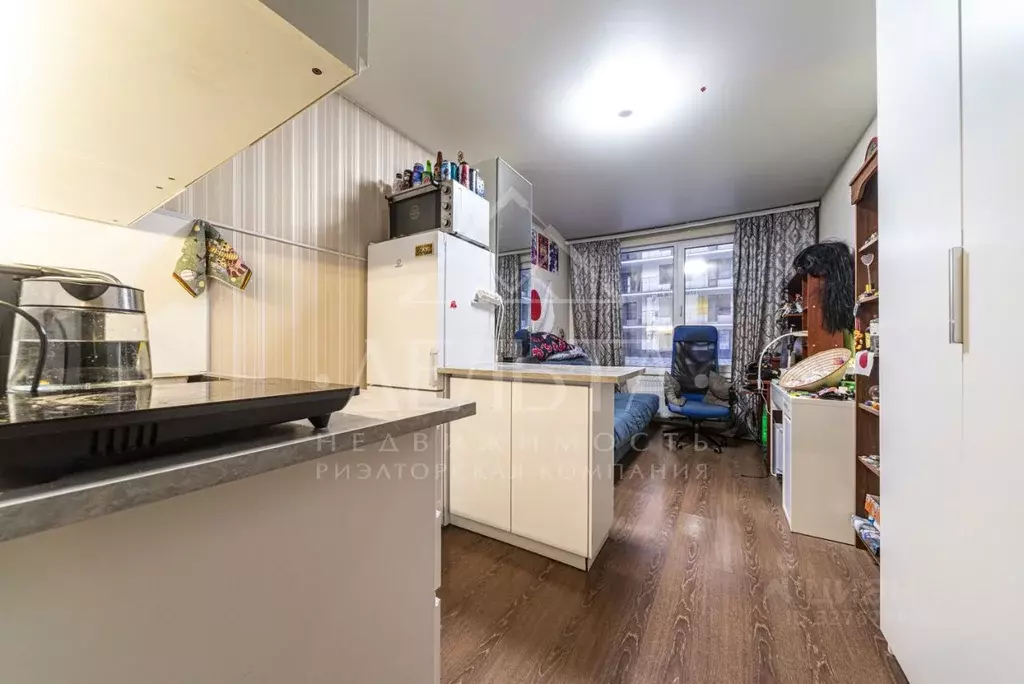 Студия Санкт-Петербург бул. Александра Грина, 1 (21.0 м) - Фото 2