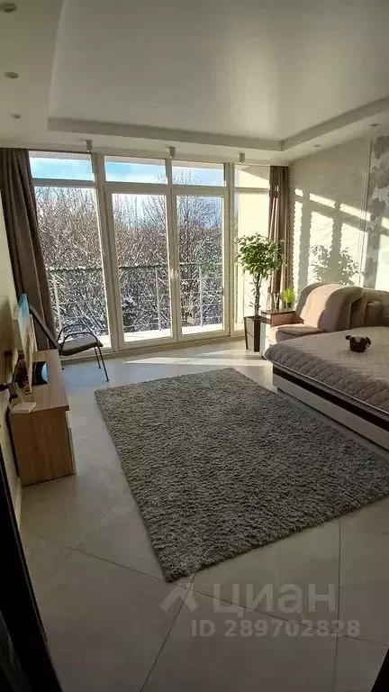 2-к кв. Калининградская область, Калининград Юбилейная ул., 10 (70.0 ... - Фото 2