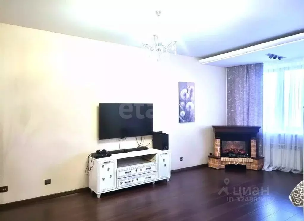 2-к кв. Татарстан, Казань ул. Столярова, 3 (101.2 м) - Фото 1