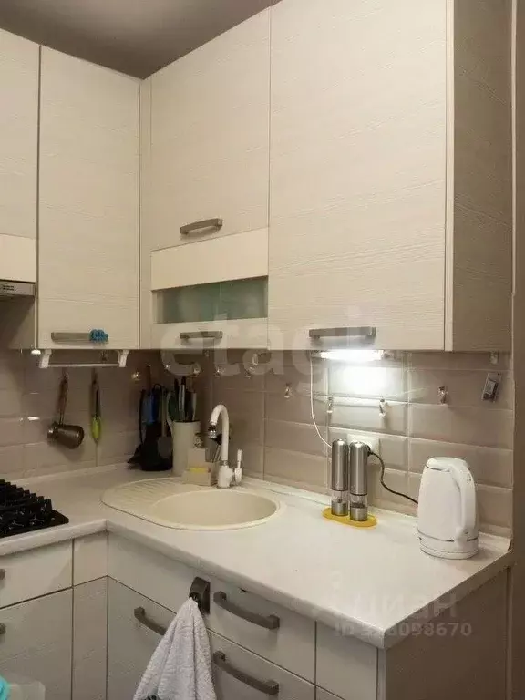 2-к кв. Калининградская область, Калининград ул. 1812 года, 79 (42.4 ... - Фото 1