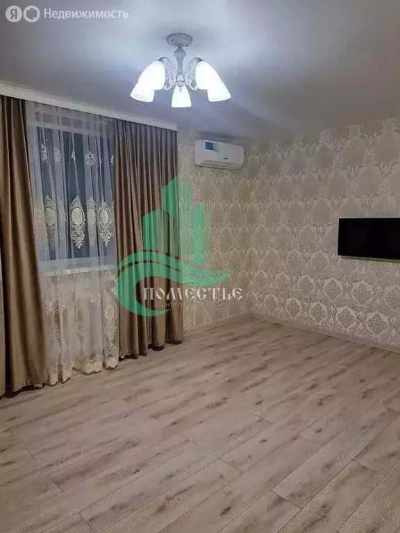 1-комнатная квартира: Феодосия, улица Степаняна, 63 (38.3 м) - Фото 1