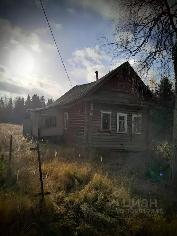 Дом в Новгородская область, Маловишерский район, Бургинское с/пос, д. ... - Фото 1