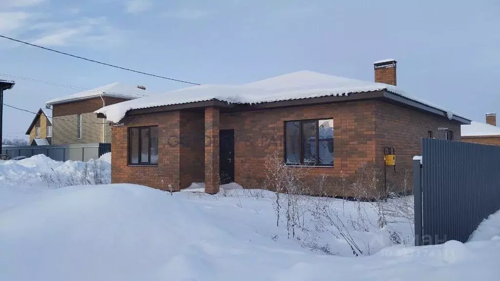 Дом в Татарстан, Лаишевский район, Большекабанское с/пос, с. Большие ... - Фото 1