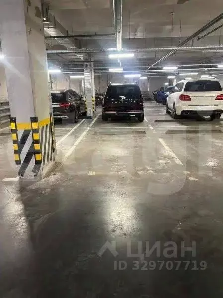 Гараж в Москва Красноказарменная ул., 14Ак4 (13 м) - Фото 1
