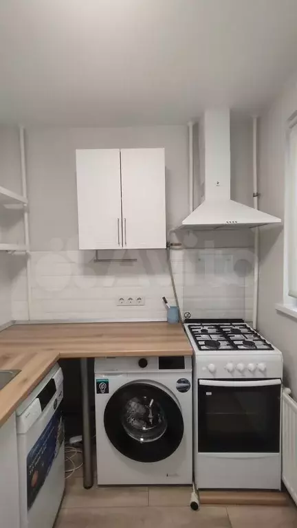 2-к. квартира, 40 м, 1/9 эт. - Фото 1