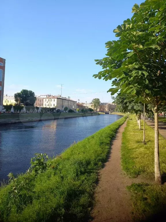 Комната 23 м в 3-к., 2/4 эт. - Фото 1