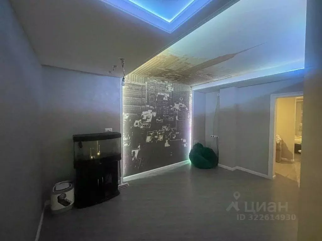 3-к кв. Красноярский край, Красноярск Взлетка мкр, ул. Батурина, 38 ... - Фото 1