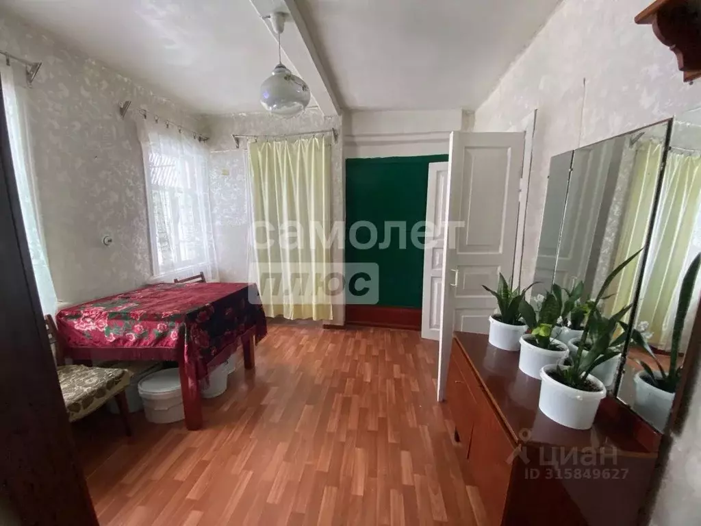 Дом в Пензенская область, Кузнецк ул. Лазо, 18 (49 м) - Фото 0
