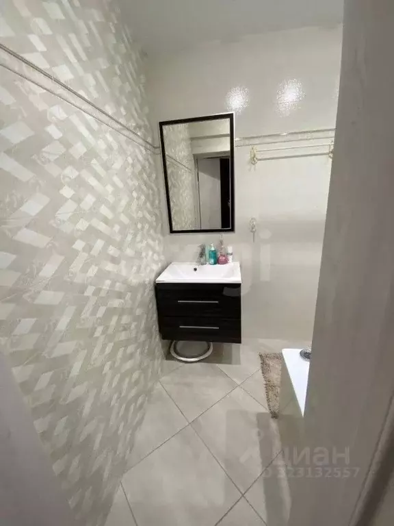 Студия Кировская область, Киров ул. Ленина, 184к3 (39.5 м) - Фото 1