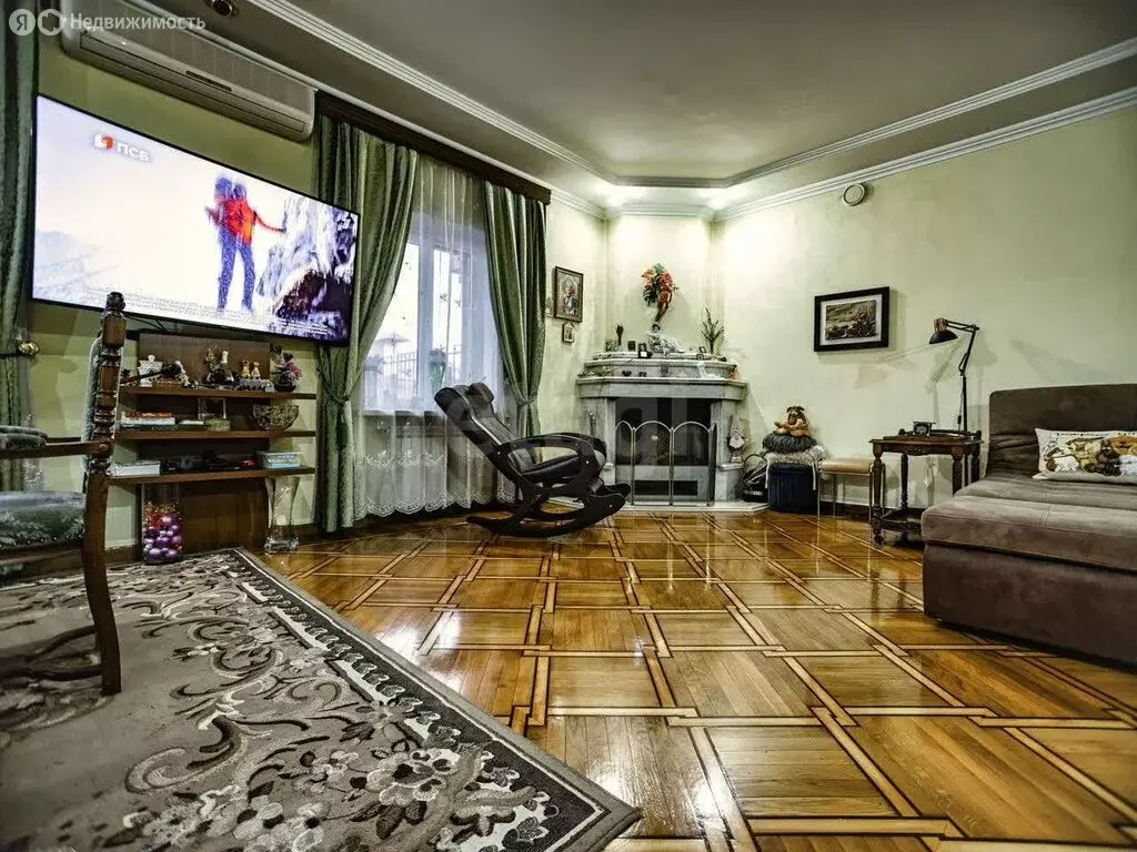 Дом в Молодёжное, Ялтинская улица (348 м) - Фото 2