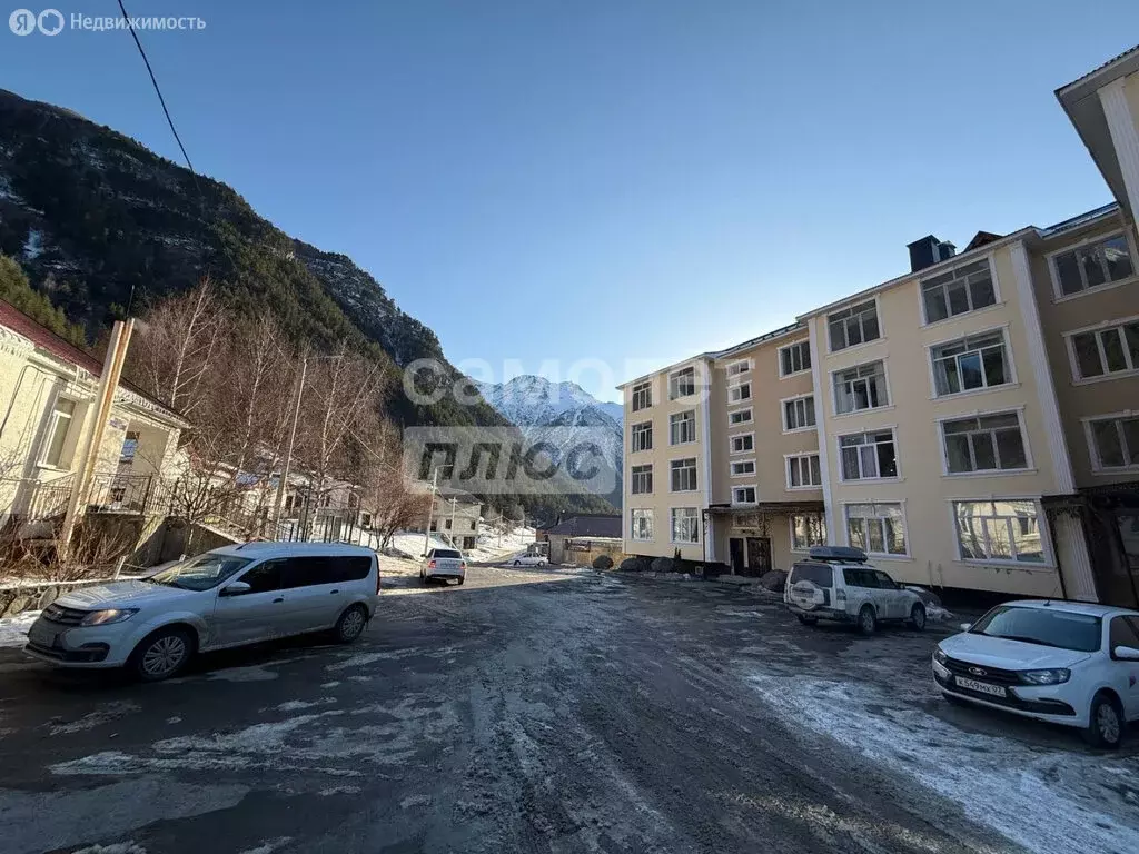 2-комнатная квартира: село Эльбрус, улица Согаева, 17 (73 м) - Фото 1