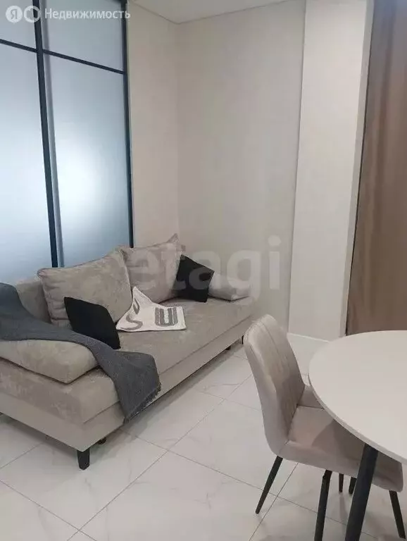 3-комнатная квартира: Томск, улица Розы Люксембург, 96 (68.3 м) - Фото 1