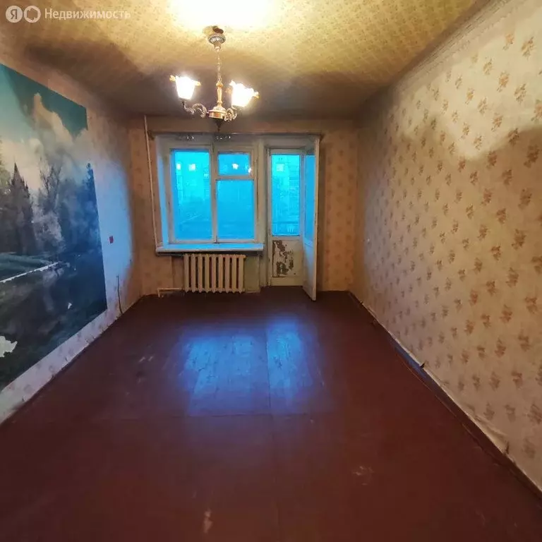 1-комнатная квартира: Каменск-Шахтинский, улица Пугачёва, 5А (30 м) - Фото 0