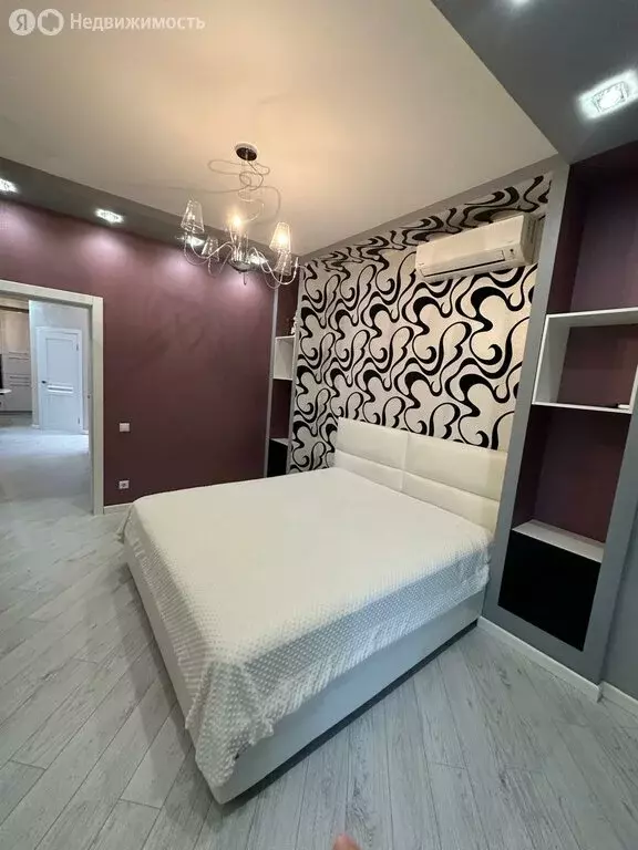 3-комнатная квартира: Краснодар, Баварская улица, 8 (73.6 м) - Фото 0